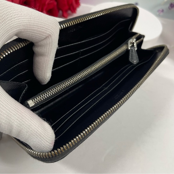 NO OFFERS HP PRADA ZIP WALLET FULL INCLUSION - Picture 10 of 14